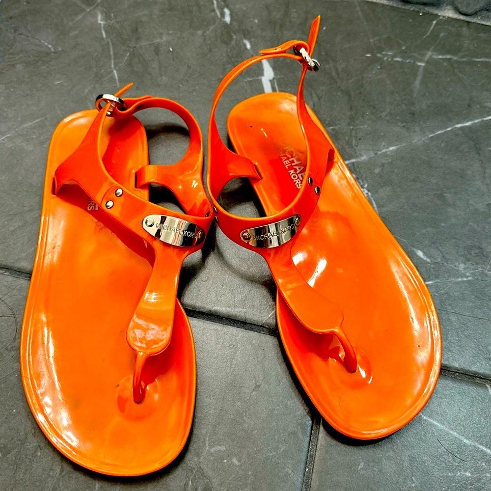 MK Michael Kors Jelly Sandals (ORANGE)